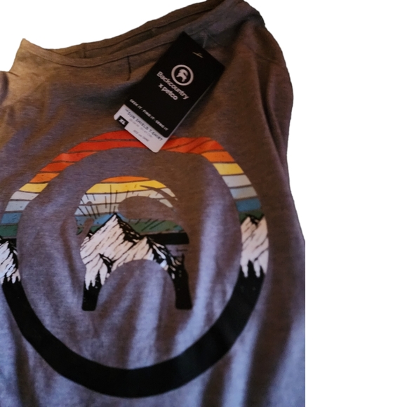 Backcountry sunshield dog shirt nwt - Picture 2 of 4